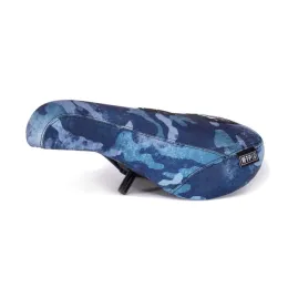 wethepeople TEAM PIVOTAL Sattel indigo camouflage dick gepolstert