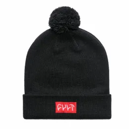 Cult POMPOM Beanie black one size fits most